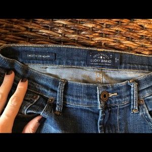 Lucky brand sweet n’ straight jeans
